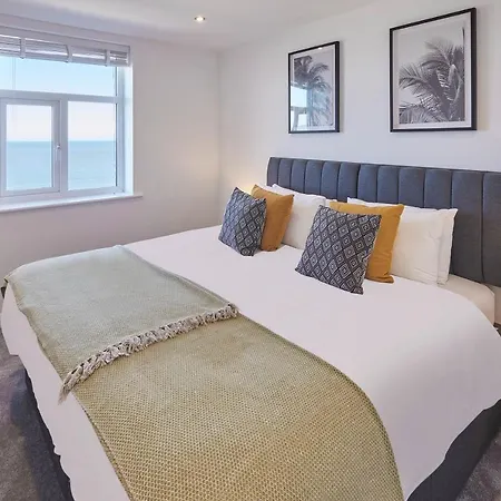 Host & Stay - The Waves Whitby Extérieur photo